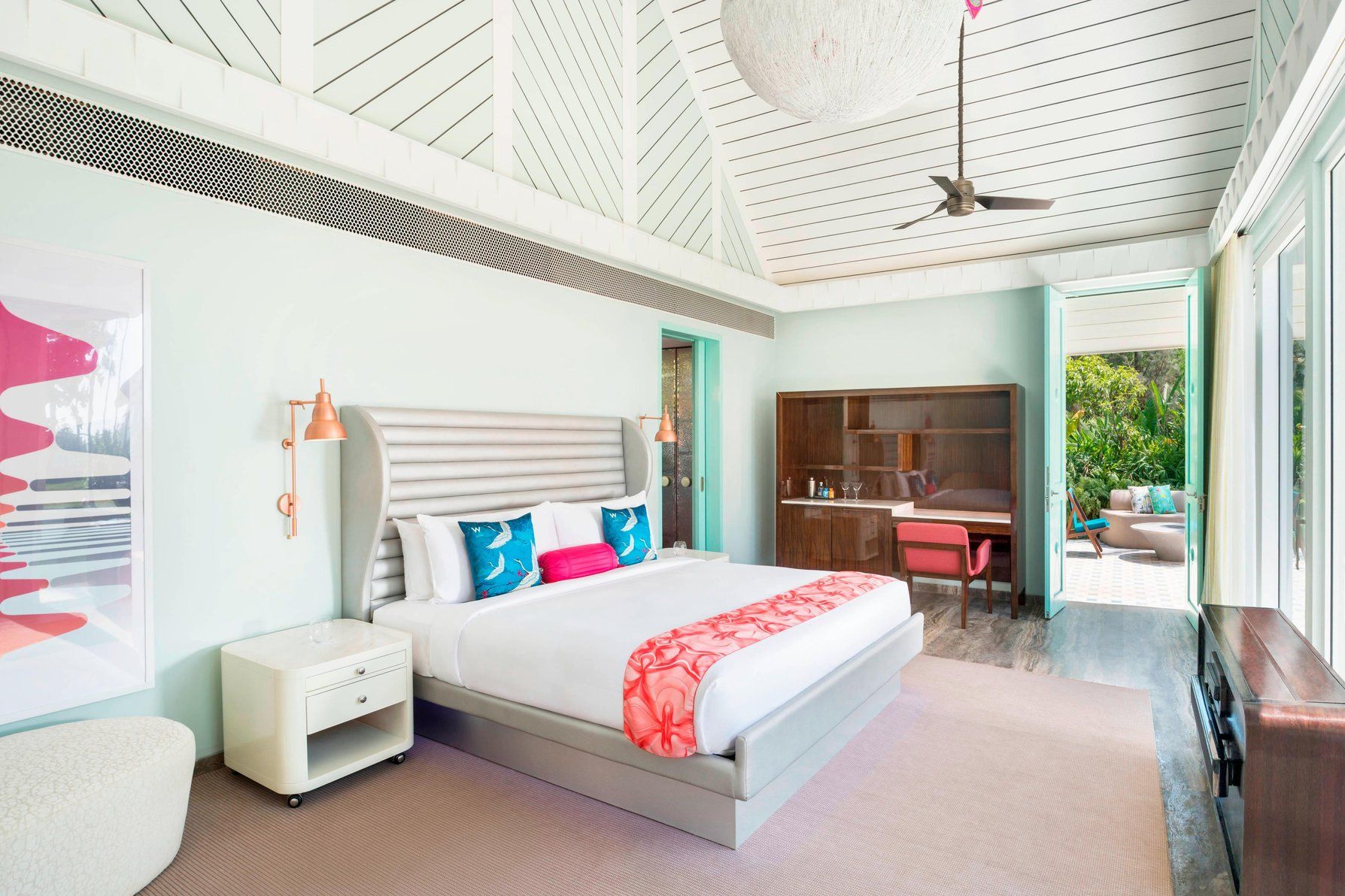 Fantastic Seafront Villa - Bedroom