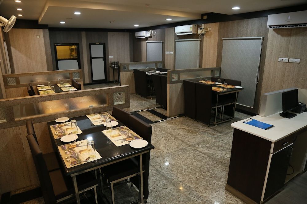 undefined Hotel Sumi Palace 4