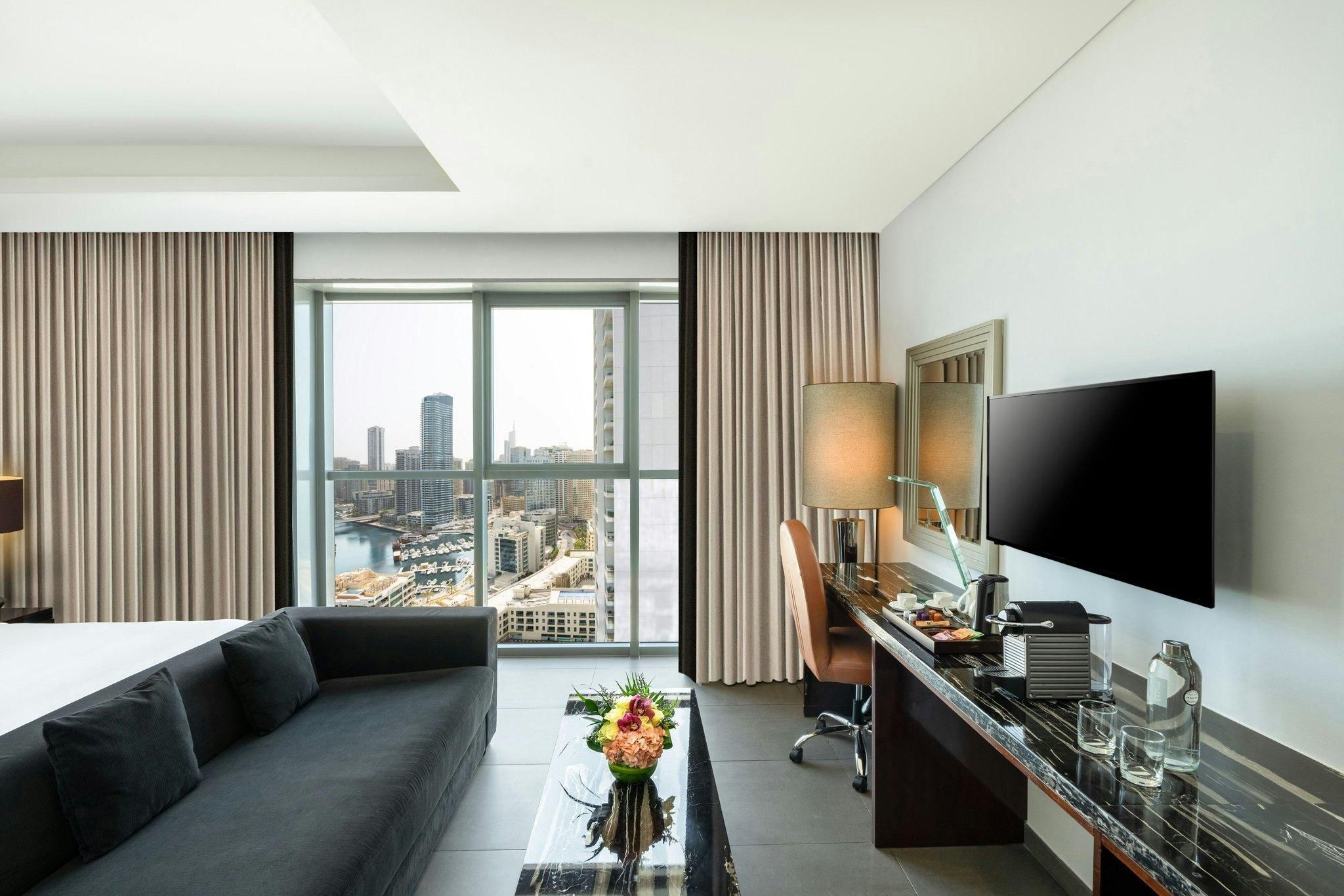 Club level, Guest room, 1 King, High floor