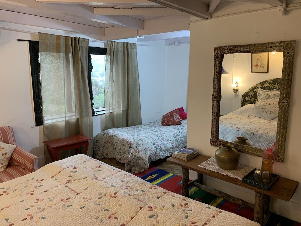 ROSASTAYS Jeolikote Standard Double Room, 1 Queen Bed, Non Smoking 2