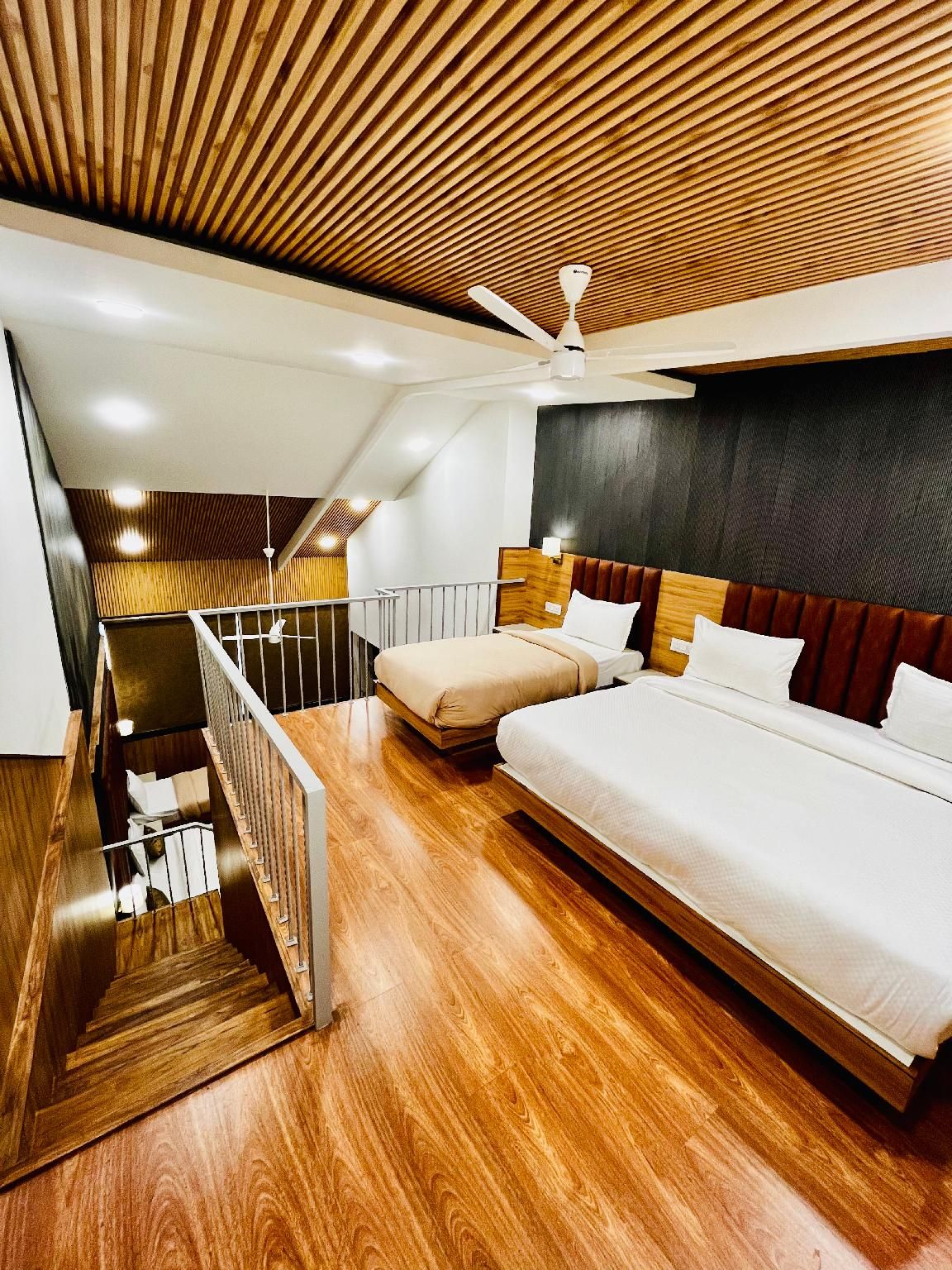 Suite - 2 Full Beds