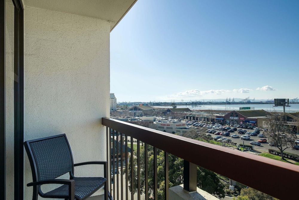 Room, 1 King Bed, Bay View (Hearing Accessible)