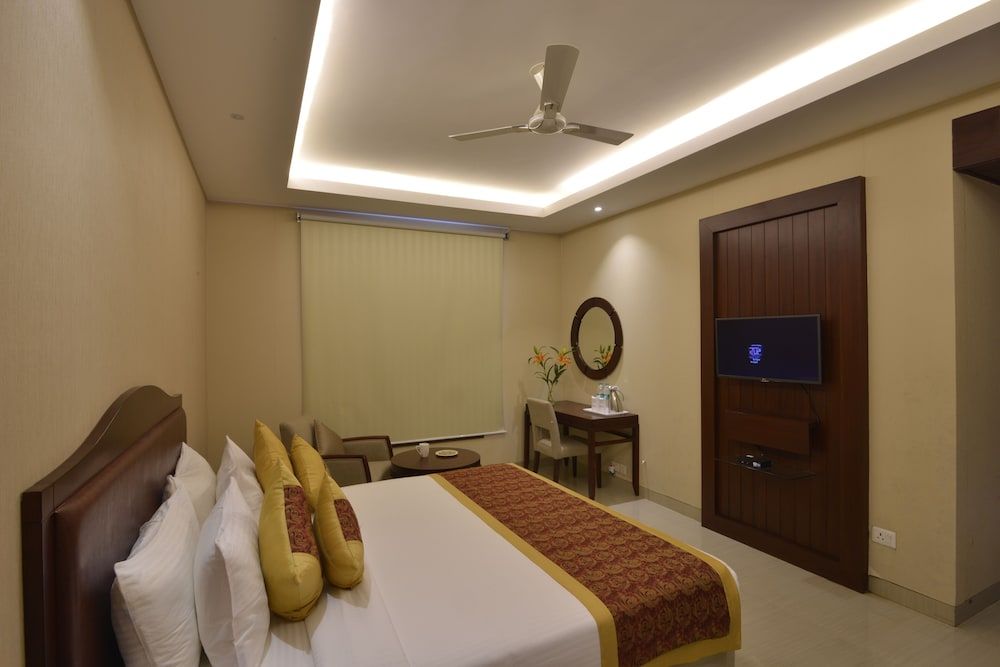 Orchha Palace And Convention Centre Standard Room