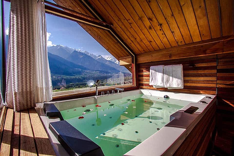 Luxury Cottage (Valley View + Mountain Face Jacuzzi