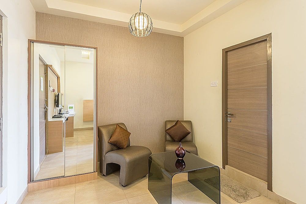 Treebo Nestlay Airport Alandur Deluxe Double Room 4