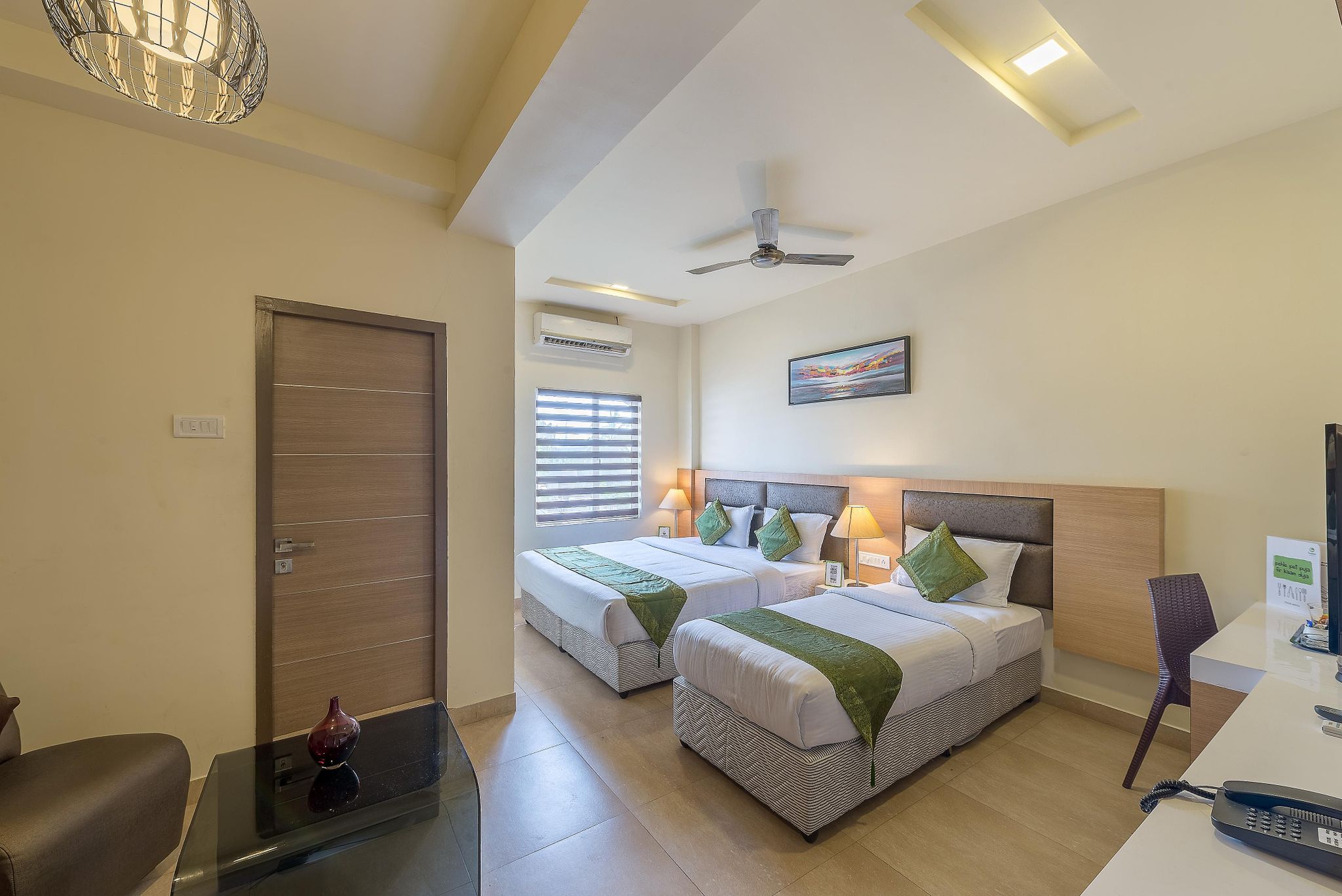 Treebo Nestlay Airport Alandur Deluxe Double Room 9