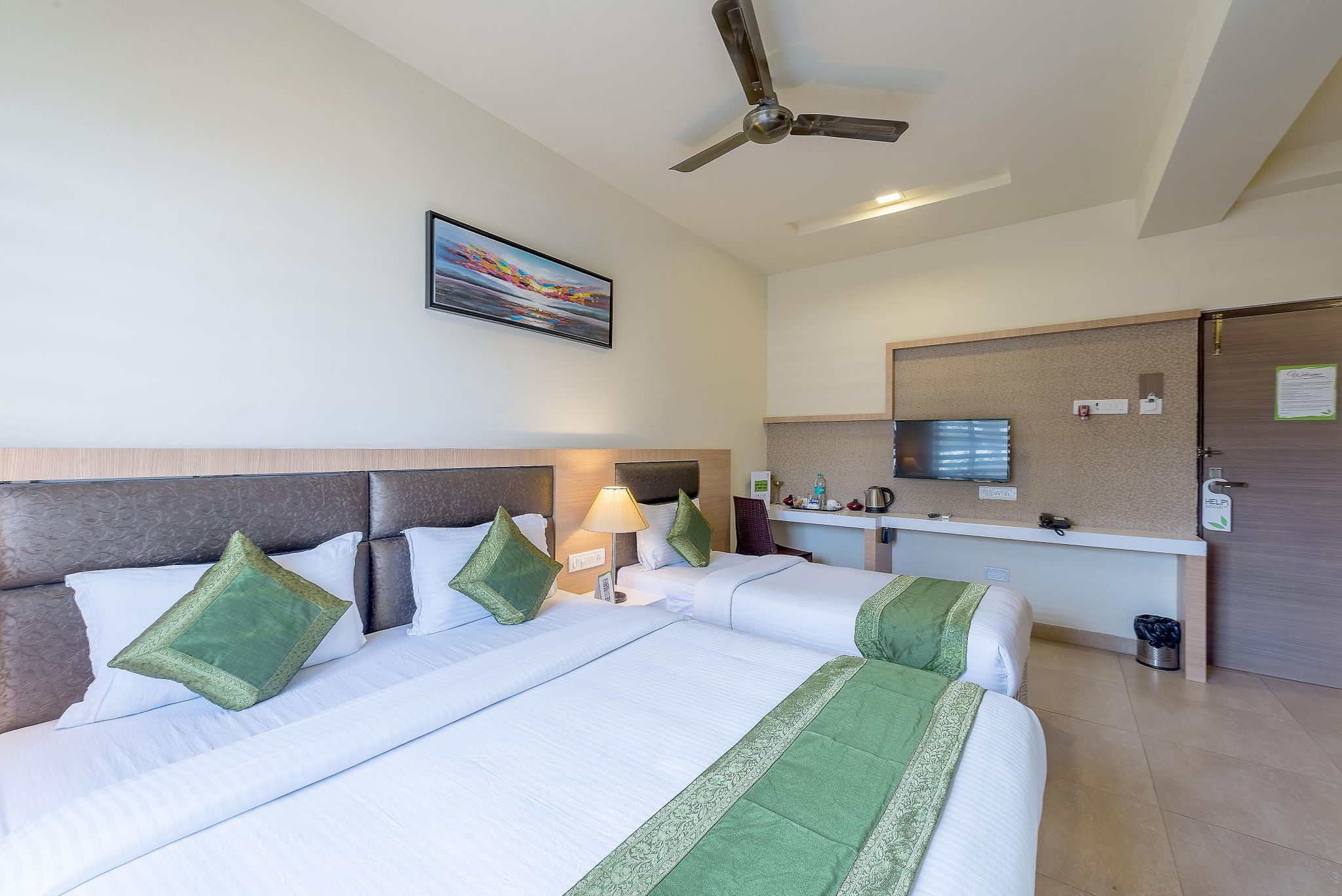 Treebo Nestlay Airport Alandur Deluxe Double Room 8