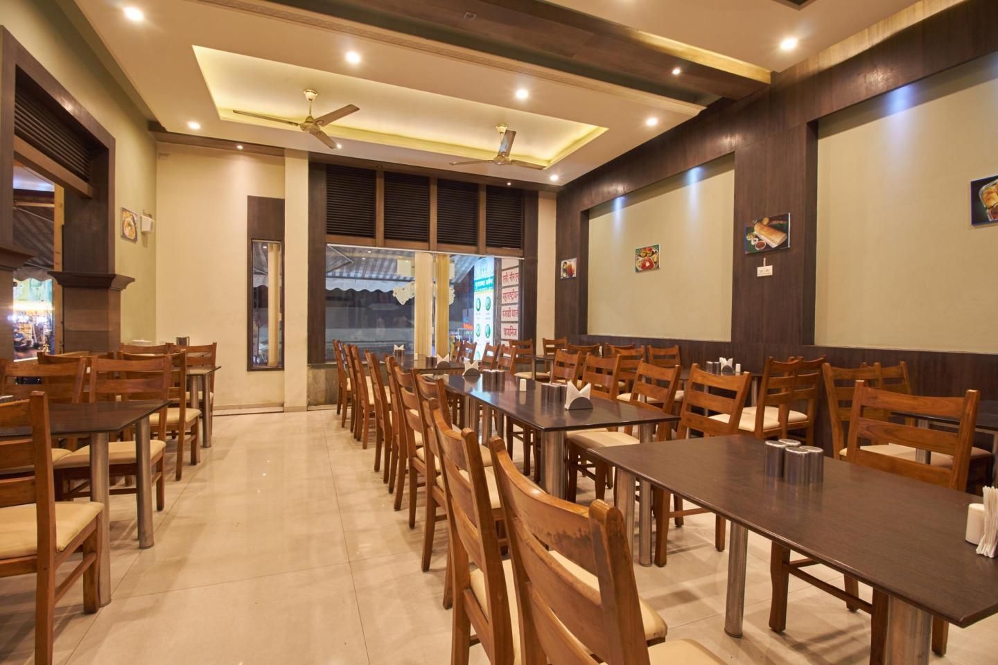 Food & Dining