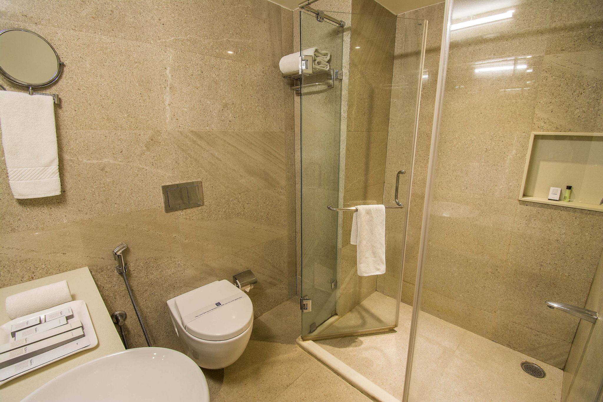 V Hotel V Comfort 12