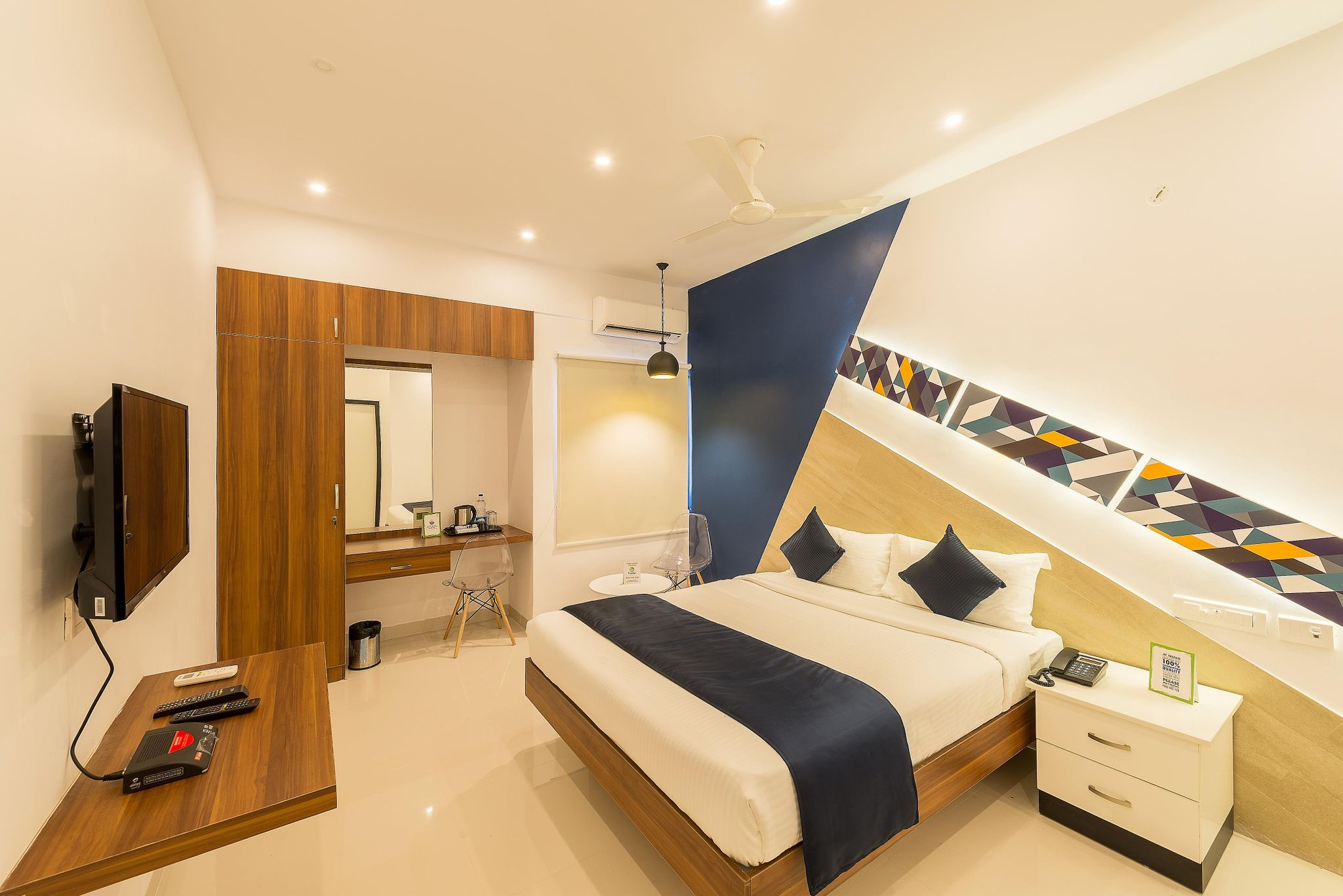 Treebo Corner Stay Deluxe Double Room 6