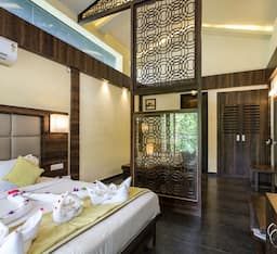 Banyan Cottages