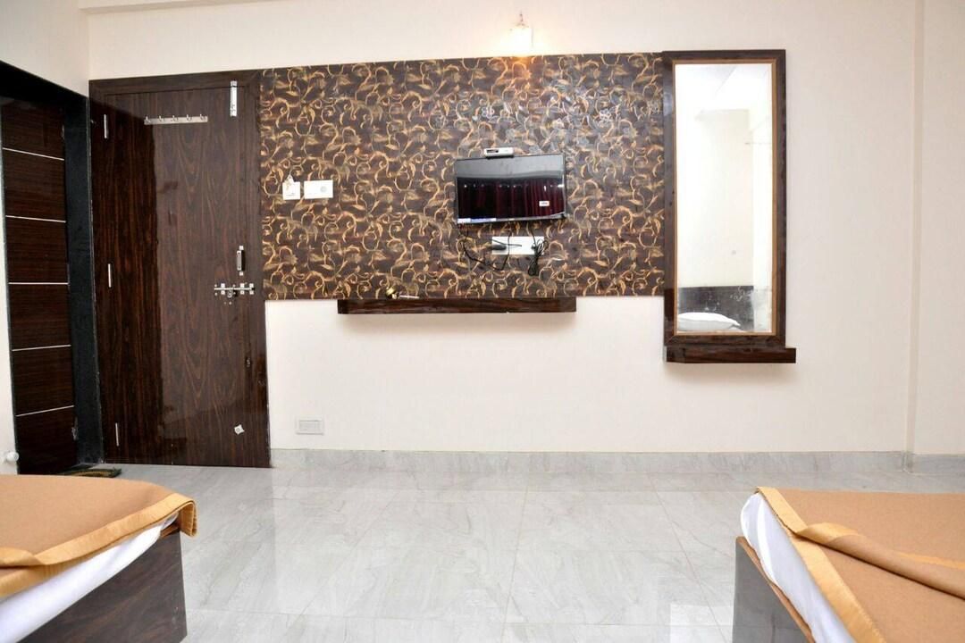 Deluxe Triple Room (No a, c)