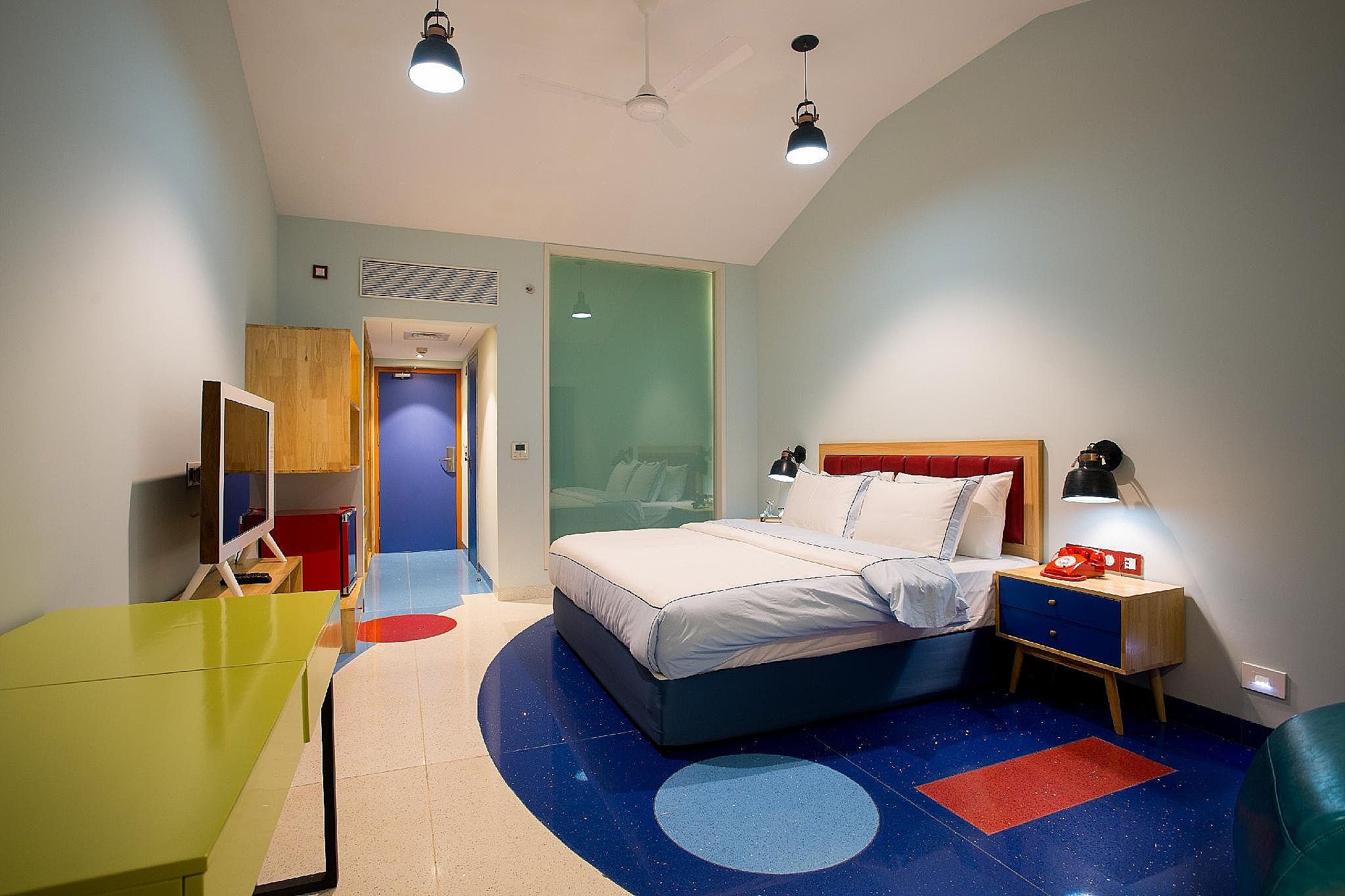 I Love Bell Bottoms Deluxe Room 2