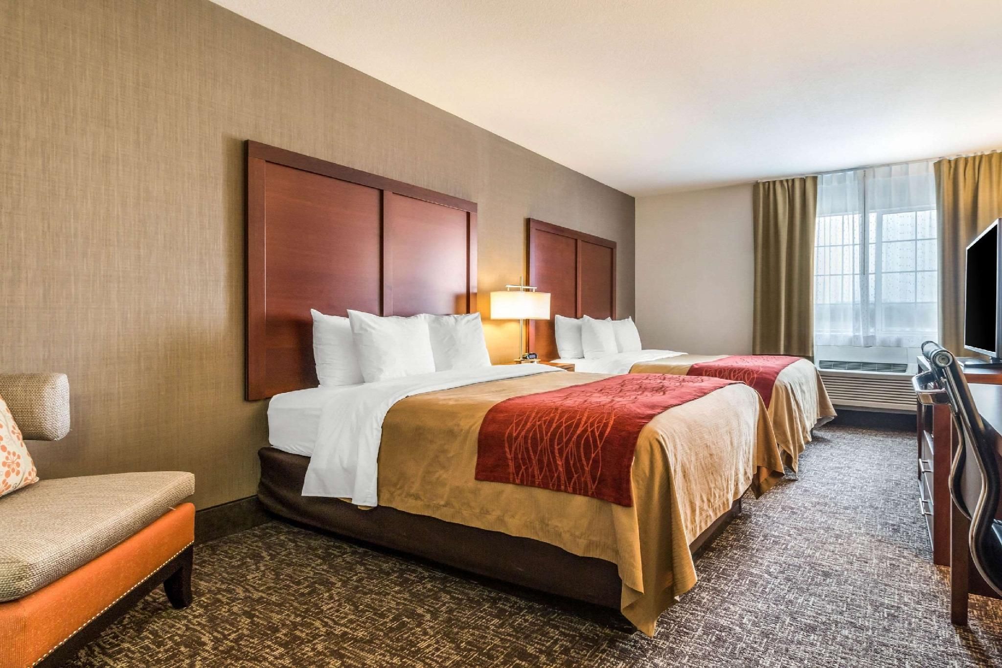 2 Queen Beds Non-smoking Accessible