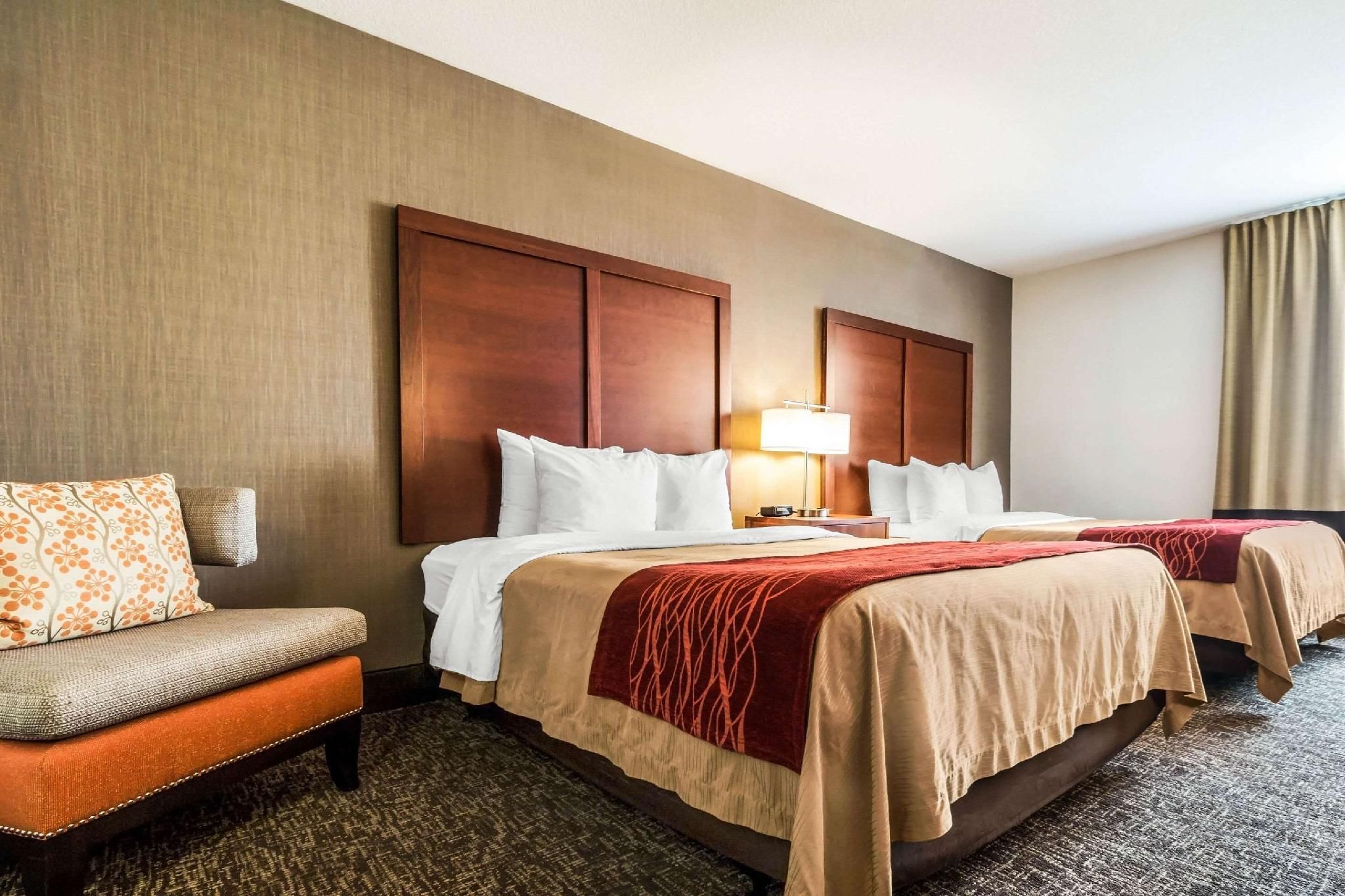 2 Queen Beds Nonsmoking