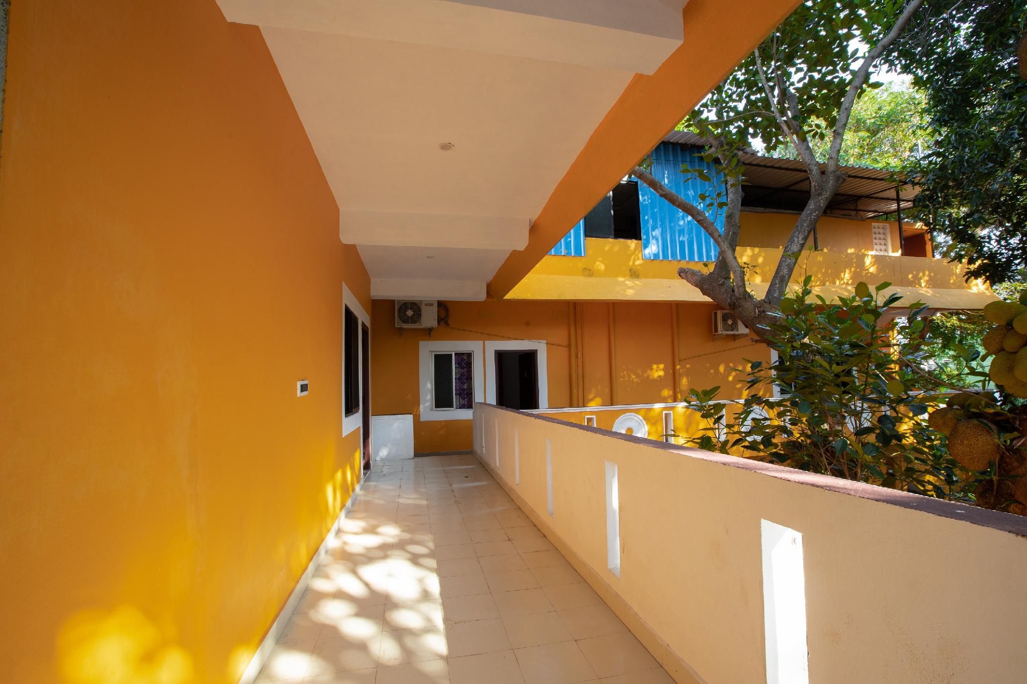 undefined Auro Resort 3