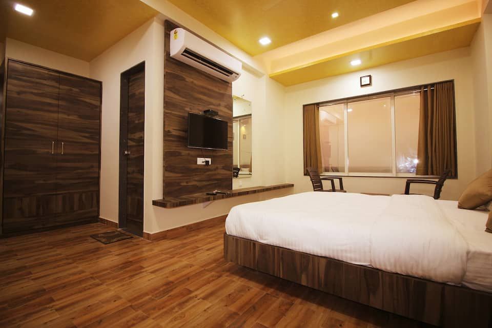 undefined Hotel Vraj Inn 9