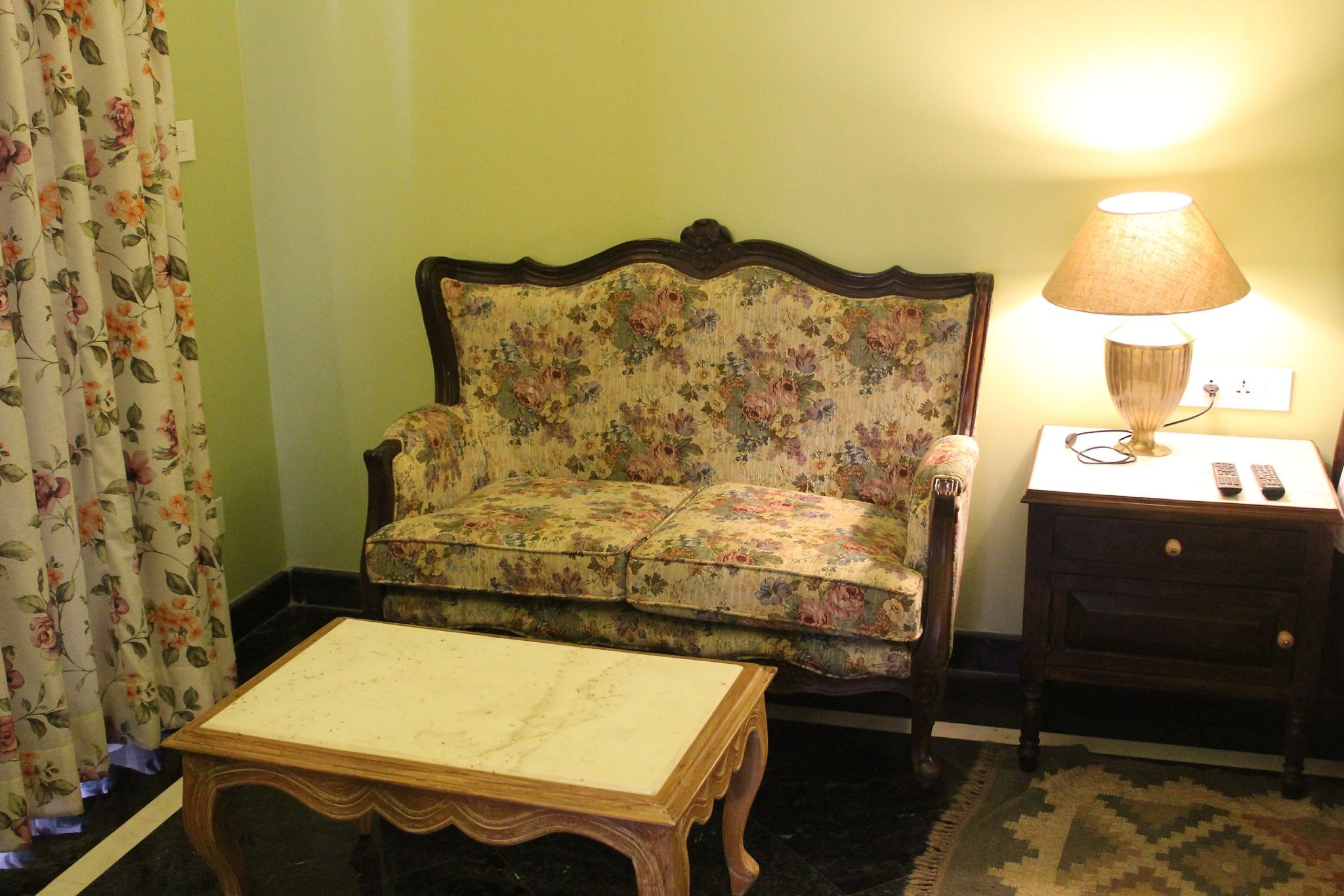 Juna Mahal Jungle Resort Ranthambore Deluxe Room 3