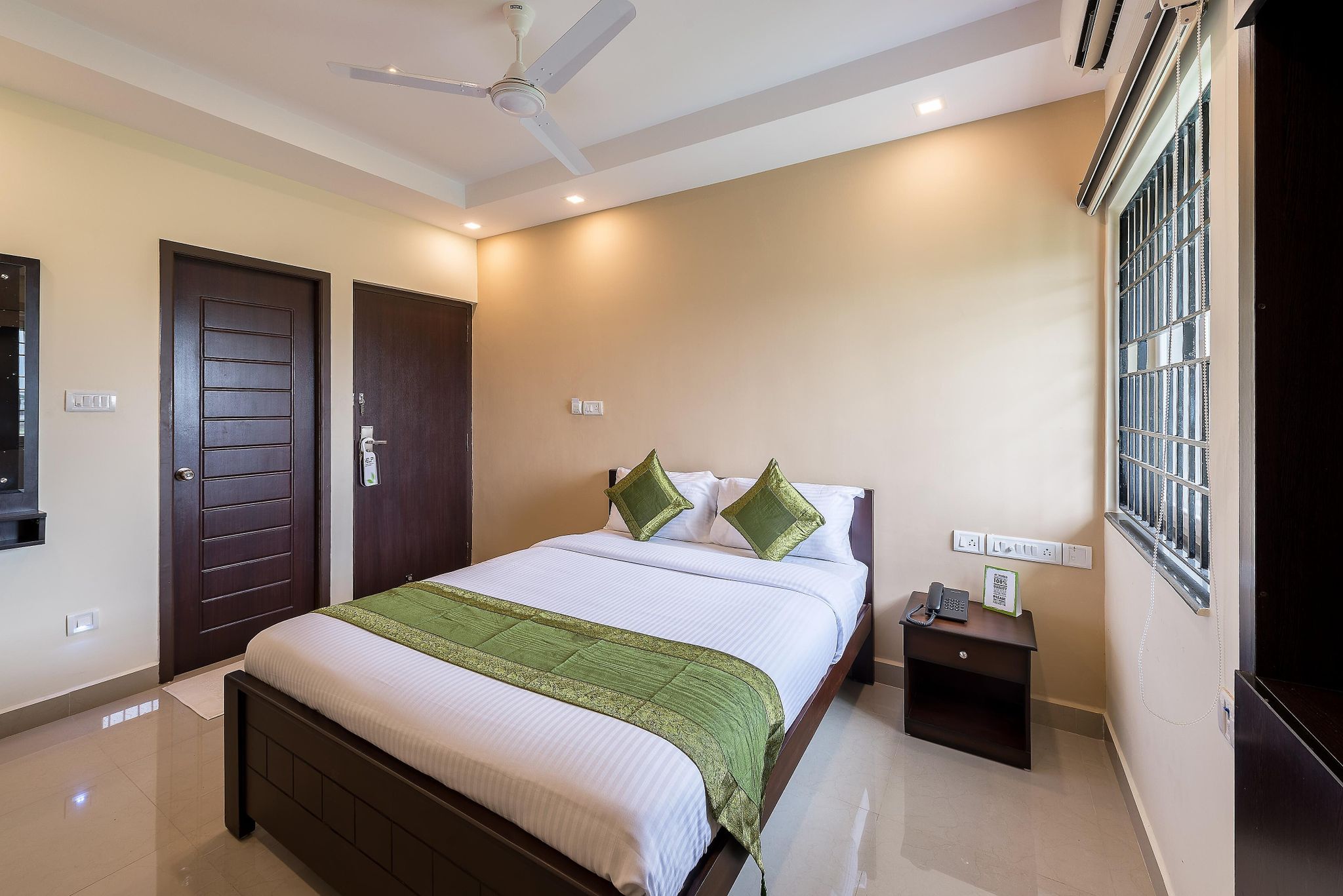 Treebo Adin Residence Chennai Trade Centre Deluxe Double Room 7