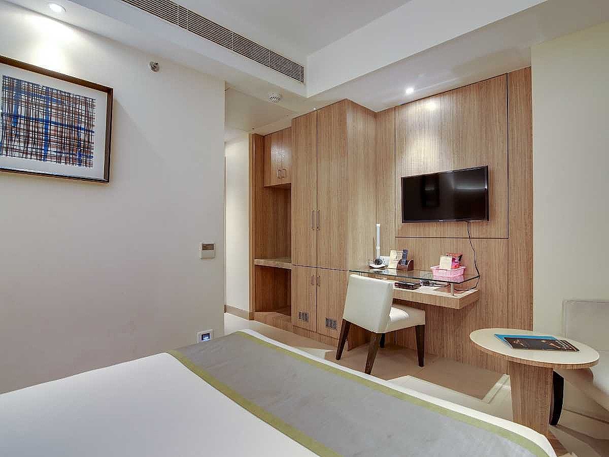 The Maureen EXECUTIVE ROOM 3