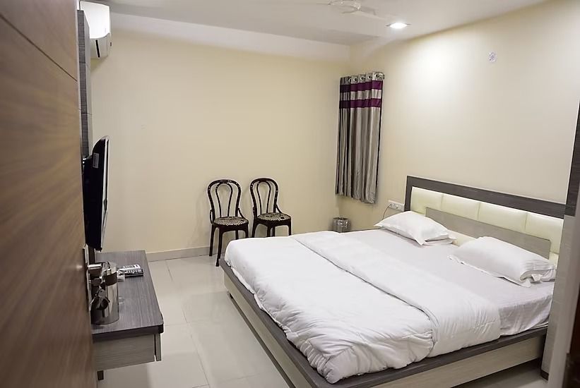 undefined Hotel Kamal's Inn 10