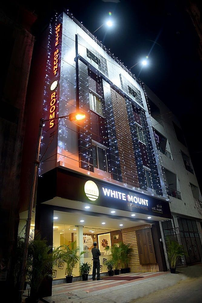 undefined Hotel White Mount 8