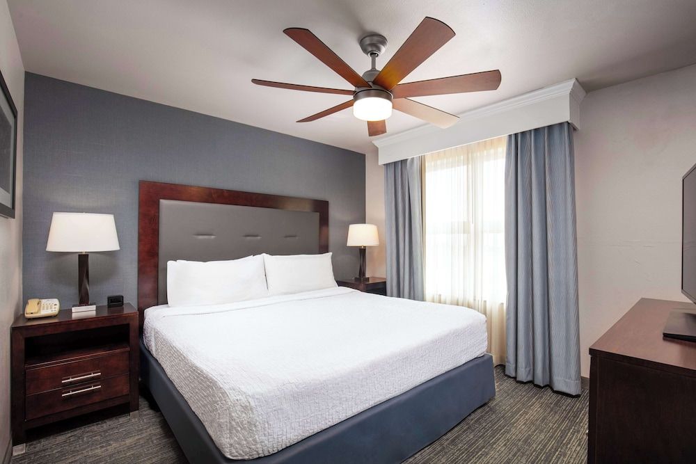 Room, Multiple Beds, Accessible, Bathtub