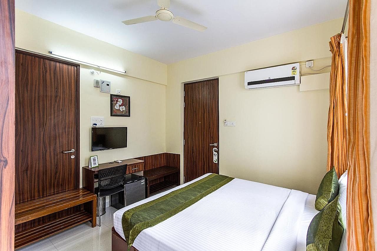 Treebo Park View Hadapsar Standard Double Room
