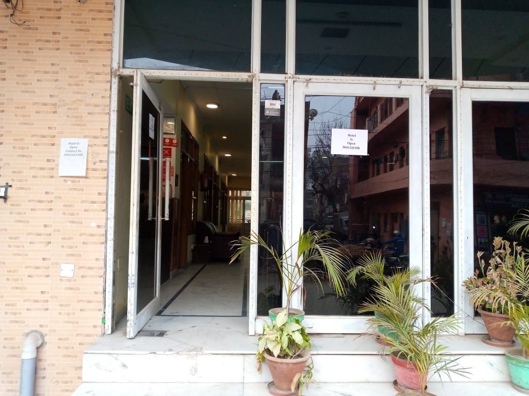 undefined Hotel Dove 7