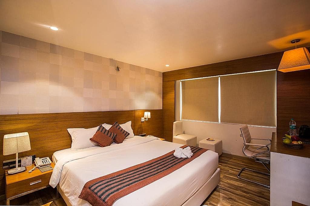 Hotel Shubh Inn Deluxe Double Bed Room 2