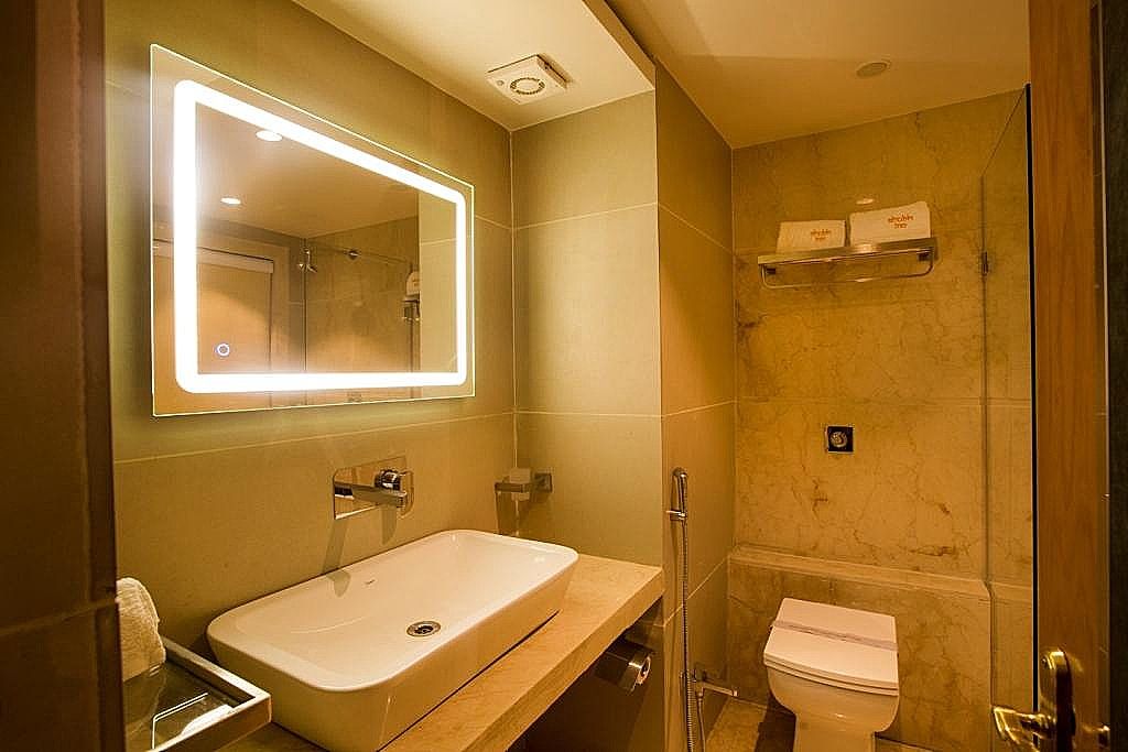 Hotel Shubh Inn Deluxe Double Bed Room 4