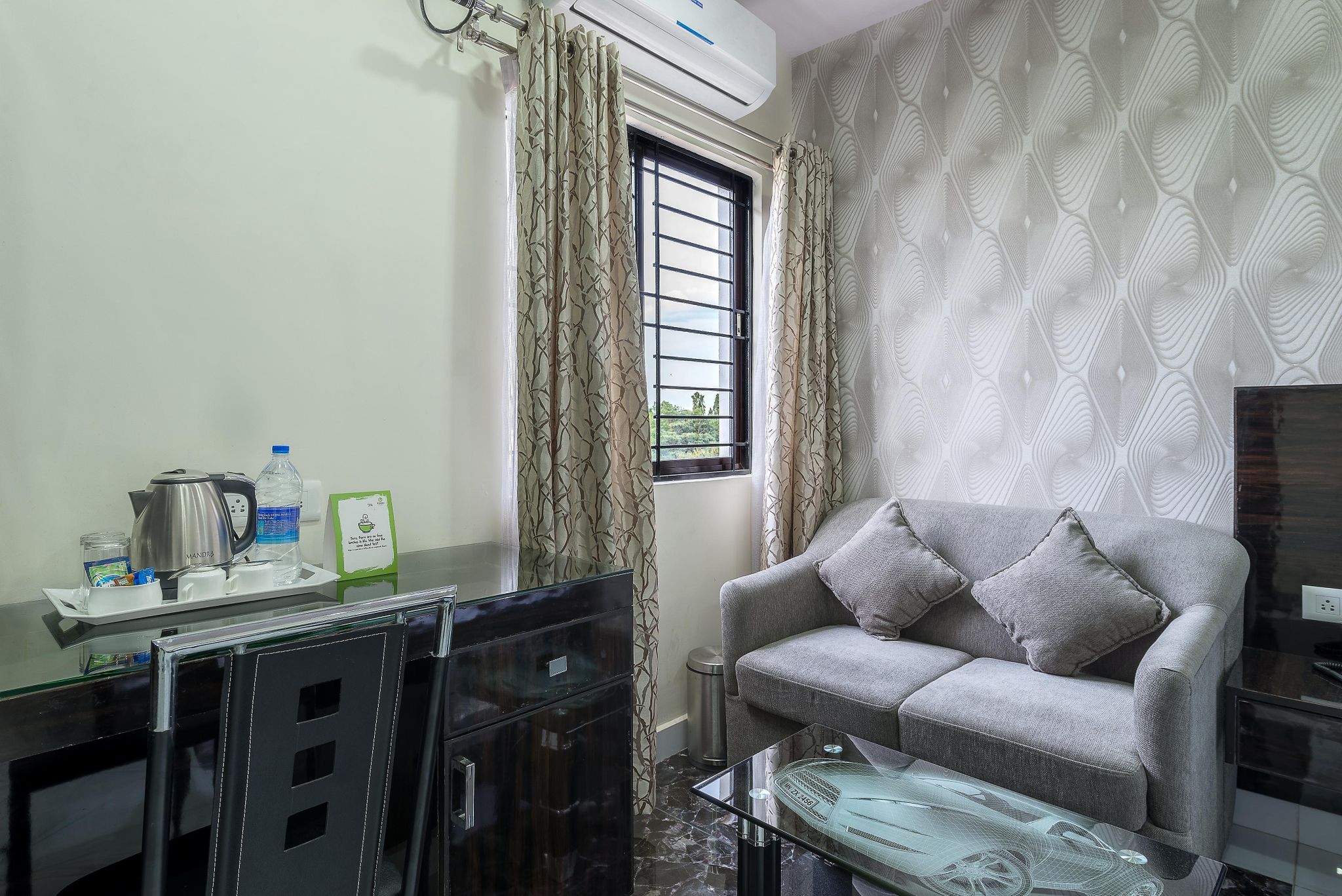 Treebo Greenwood Premier Suites, Old Airport Road Standard Double Room 5