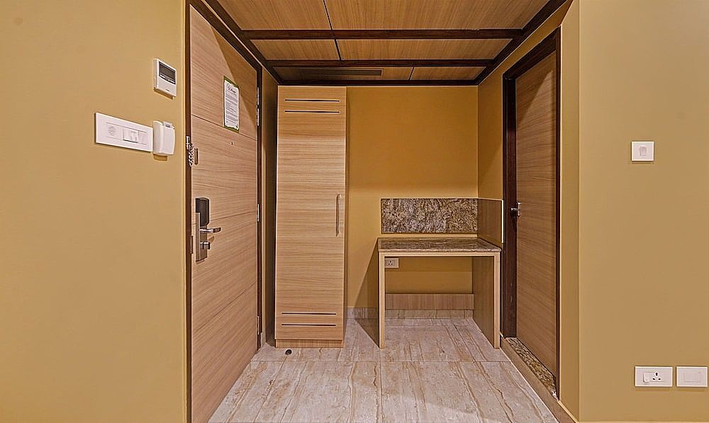 Treebo Fourth Avenue Deluxe Double Room 18