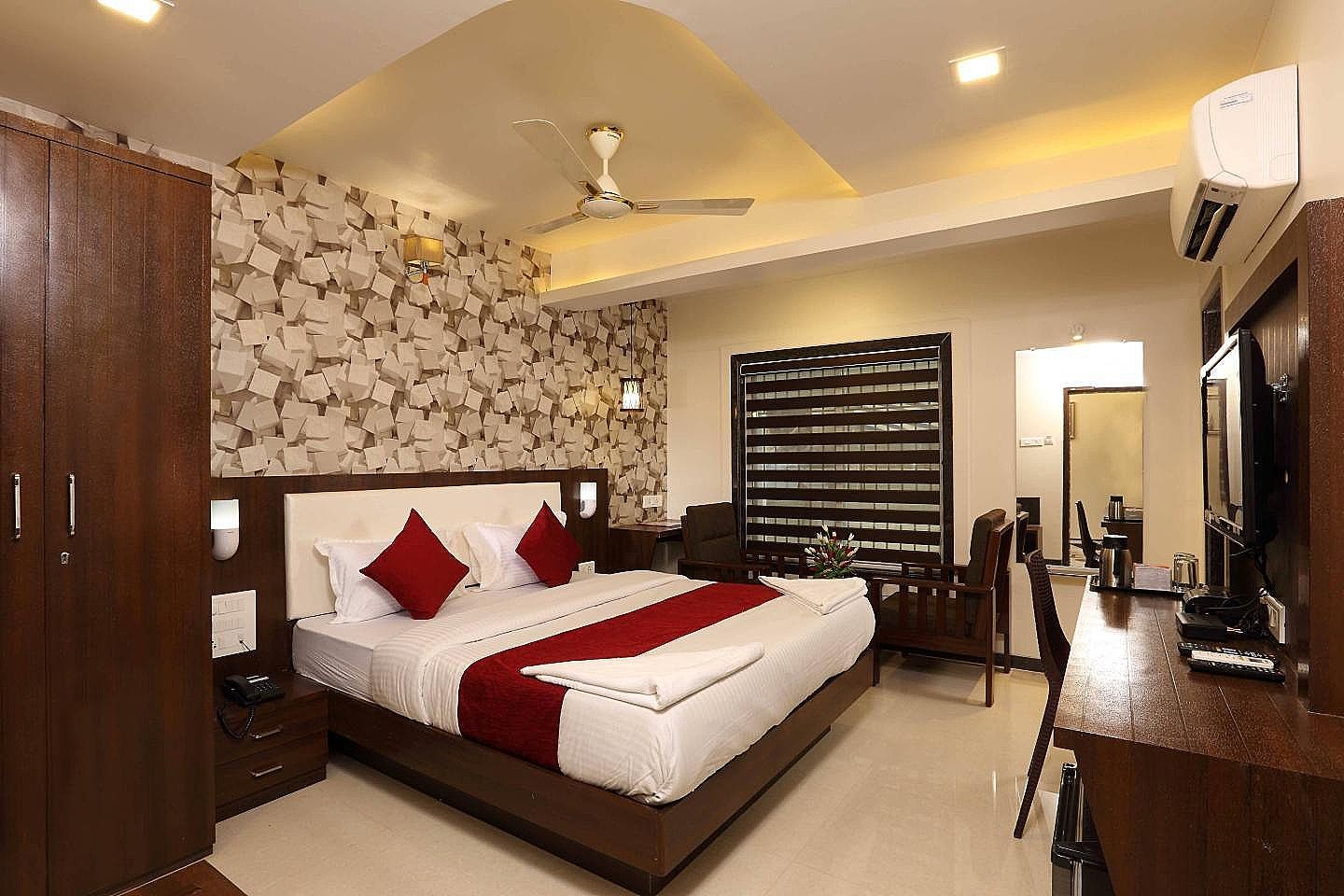 Hotel Kochi Caprice Executive Room 8