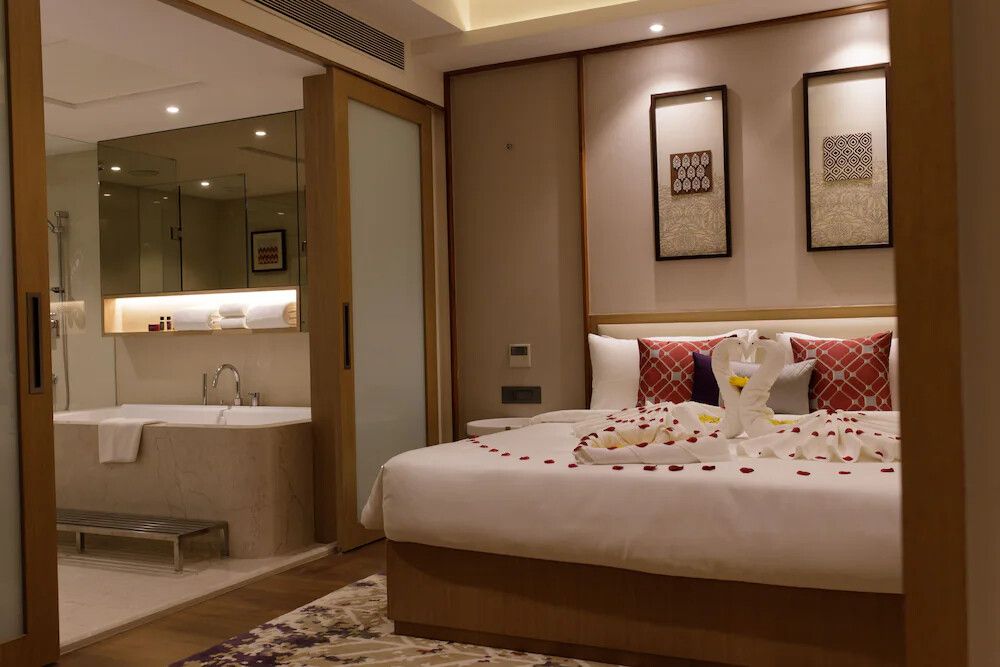 Family Suite With Attached Balcony And Ganga View