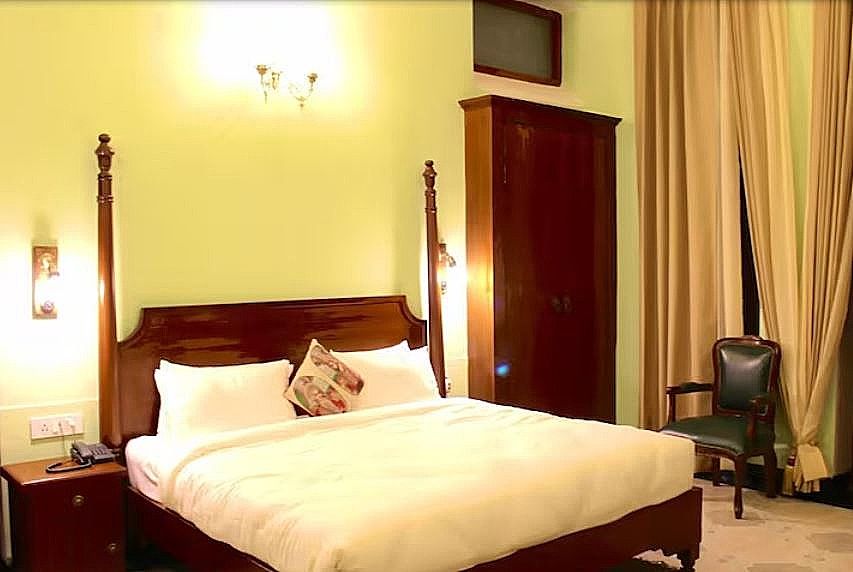 Super Deluxe With Balcony And Ganga View