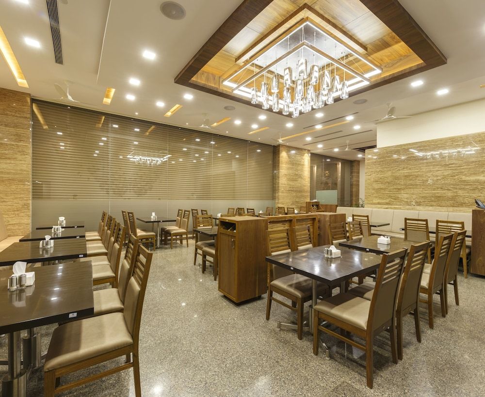 undefined Hotel Silver Oak 9