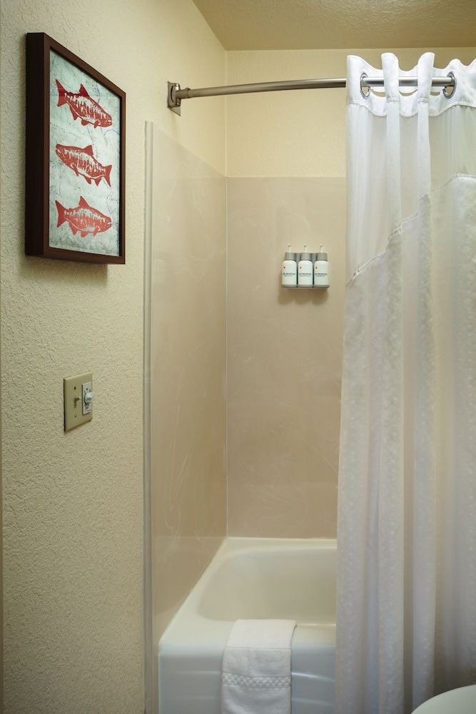 The Redwood Riverwalk, A Boutique Hotel Executive Room 6