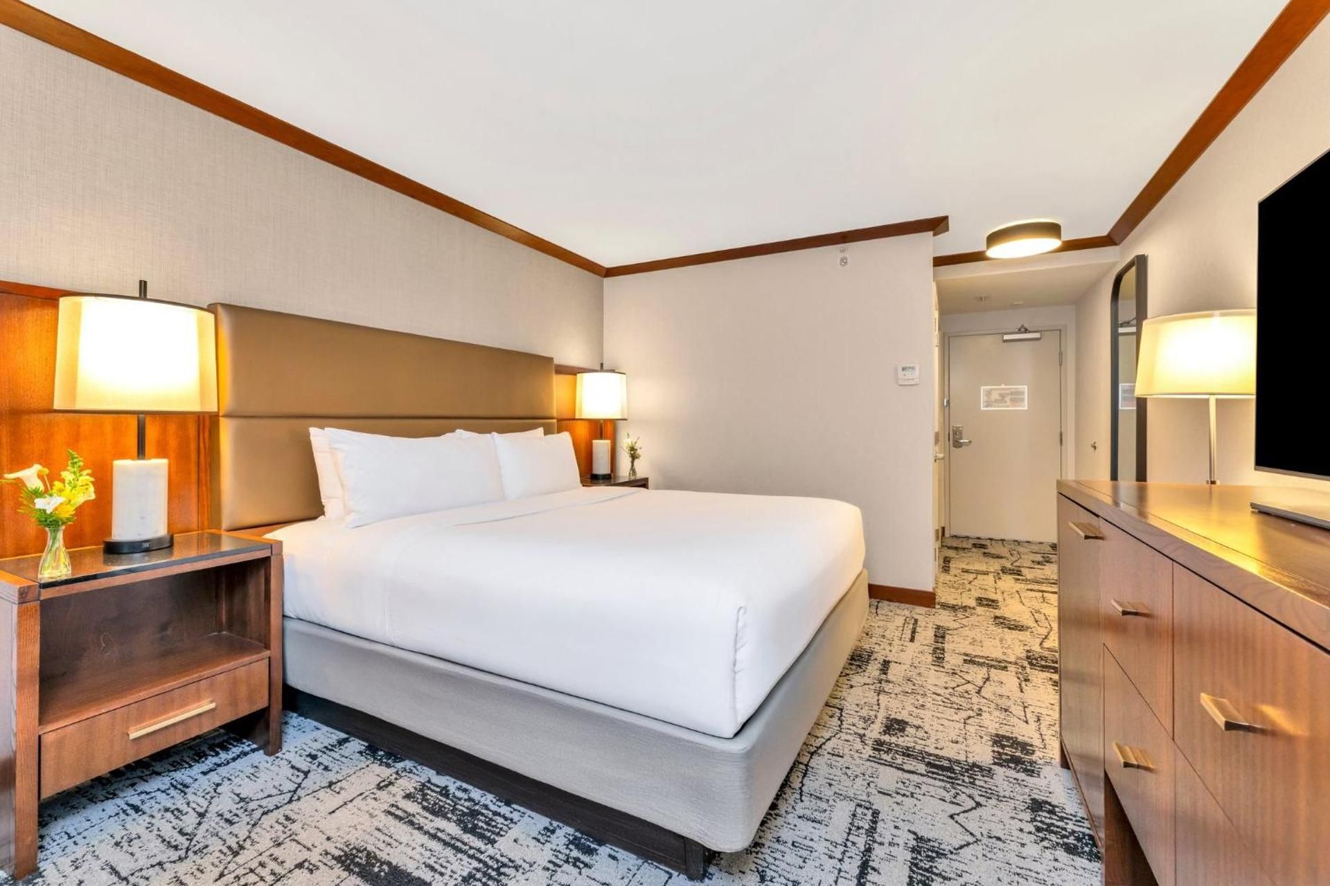 Premium King Room