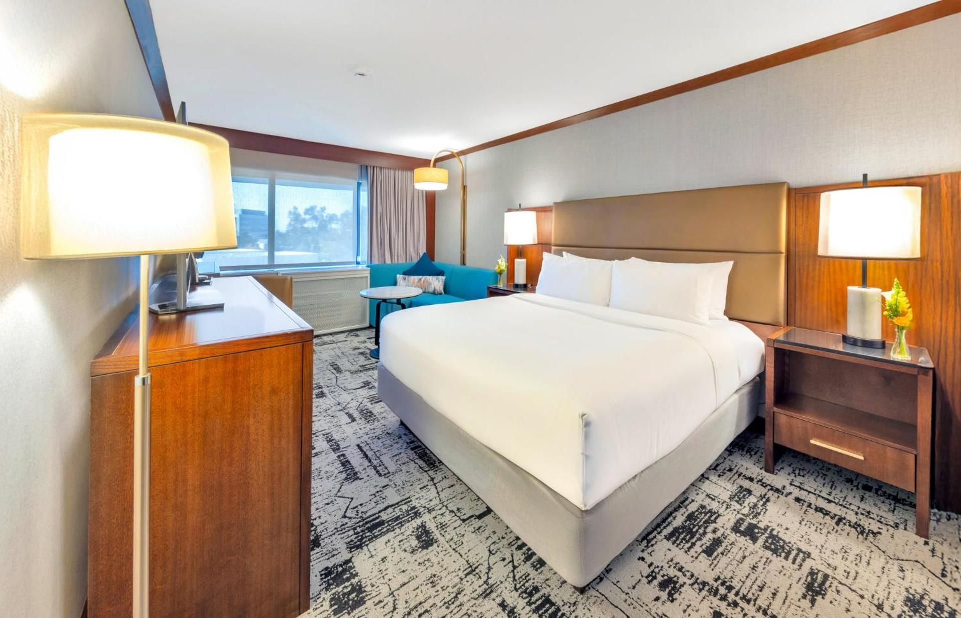 Premium King Room