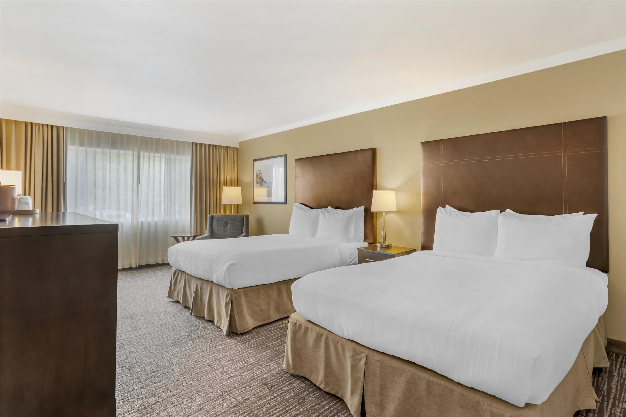 Accessibility - 2 Queen, Walk-in Shower, Nonsmoking