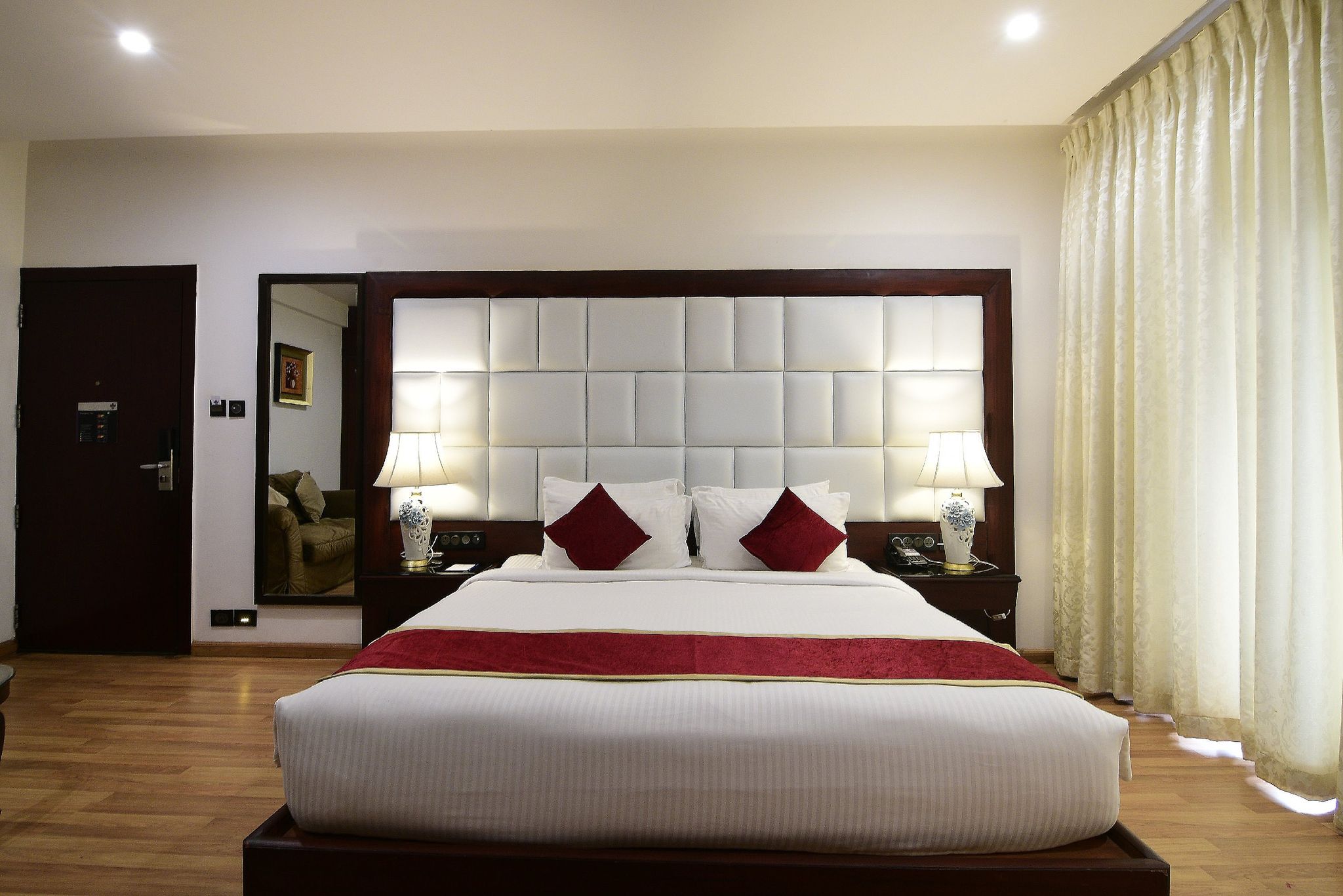 Park Regis Goa Deluxe Room with Balcony 2