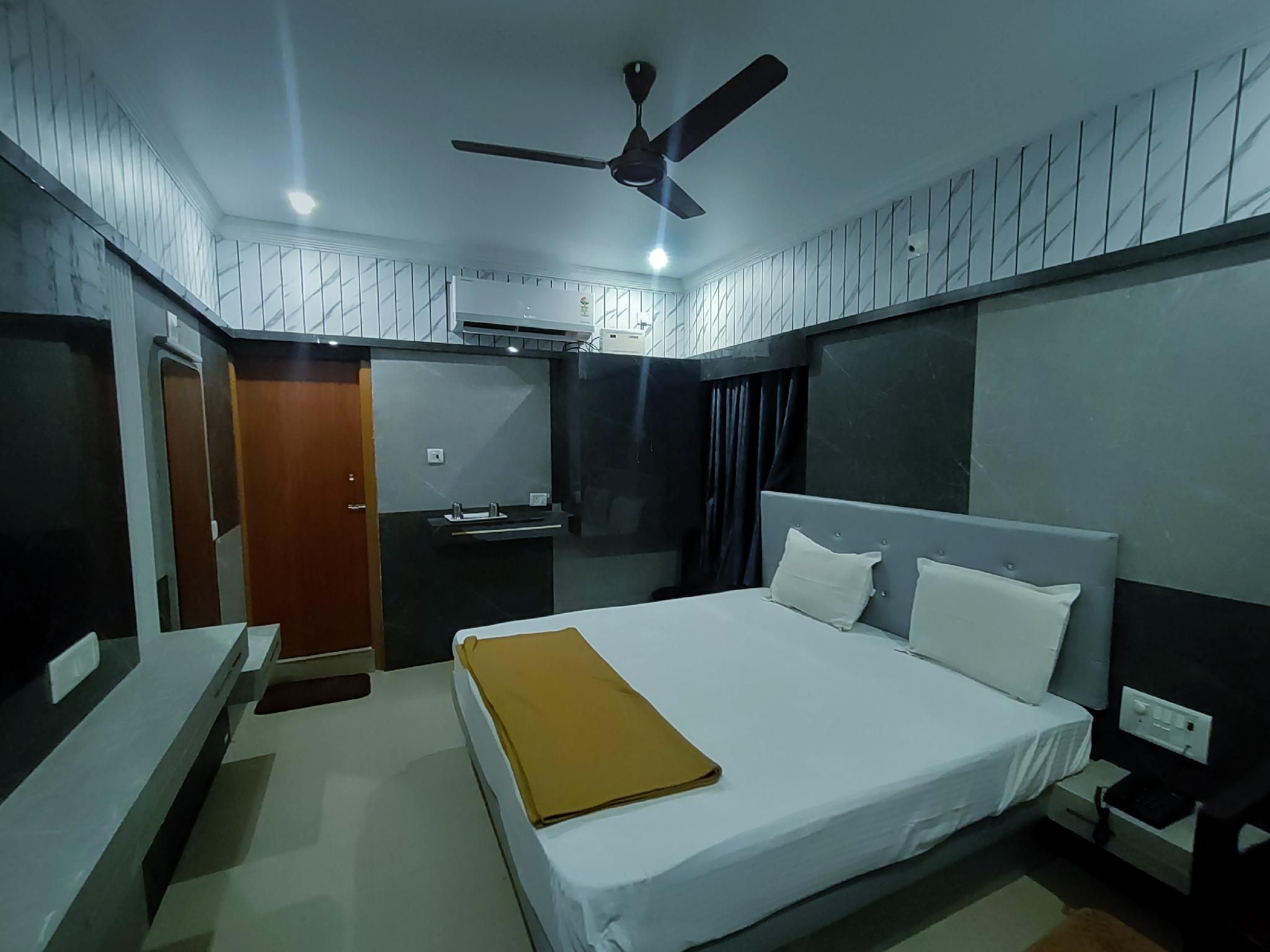 undefined Hotel Govind Heights 9