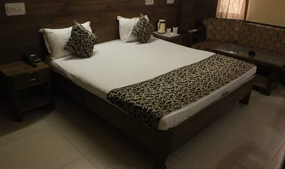Maharaja Hotel Deluxe Room 2