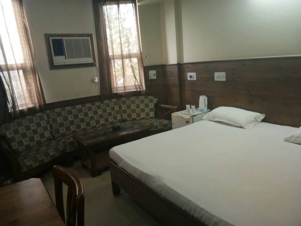 Maharaja Hotel Deluxe Room 4