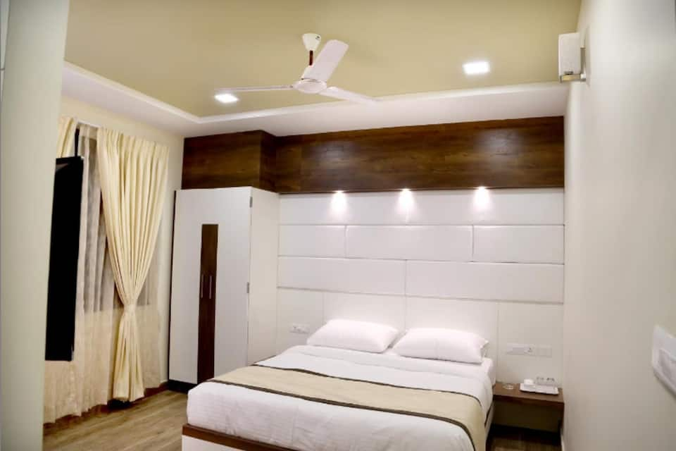 undefined Hotel RK Renaissance 10