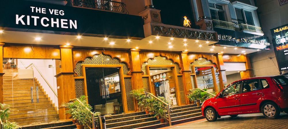 undefined NI Ambaari Suites 8