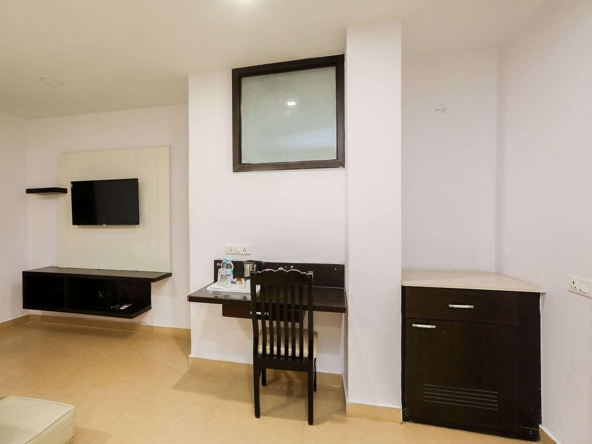 NI Ambaari Suites club room 20