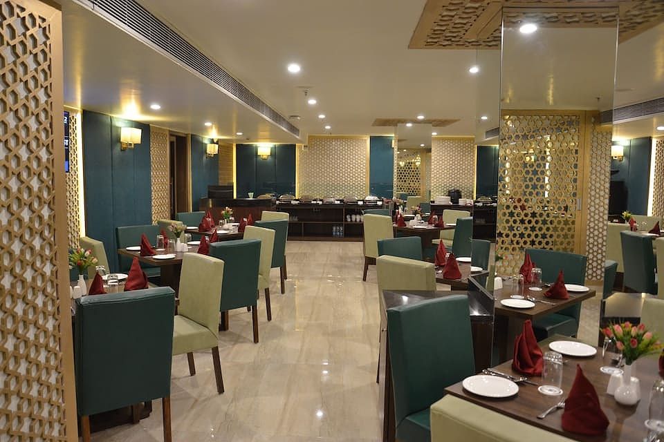 undefined Comfort Inn Sapphire by Inde Hotels 4