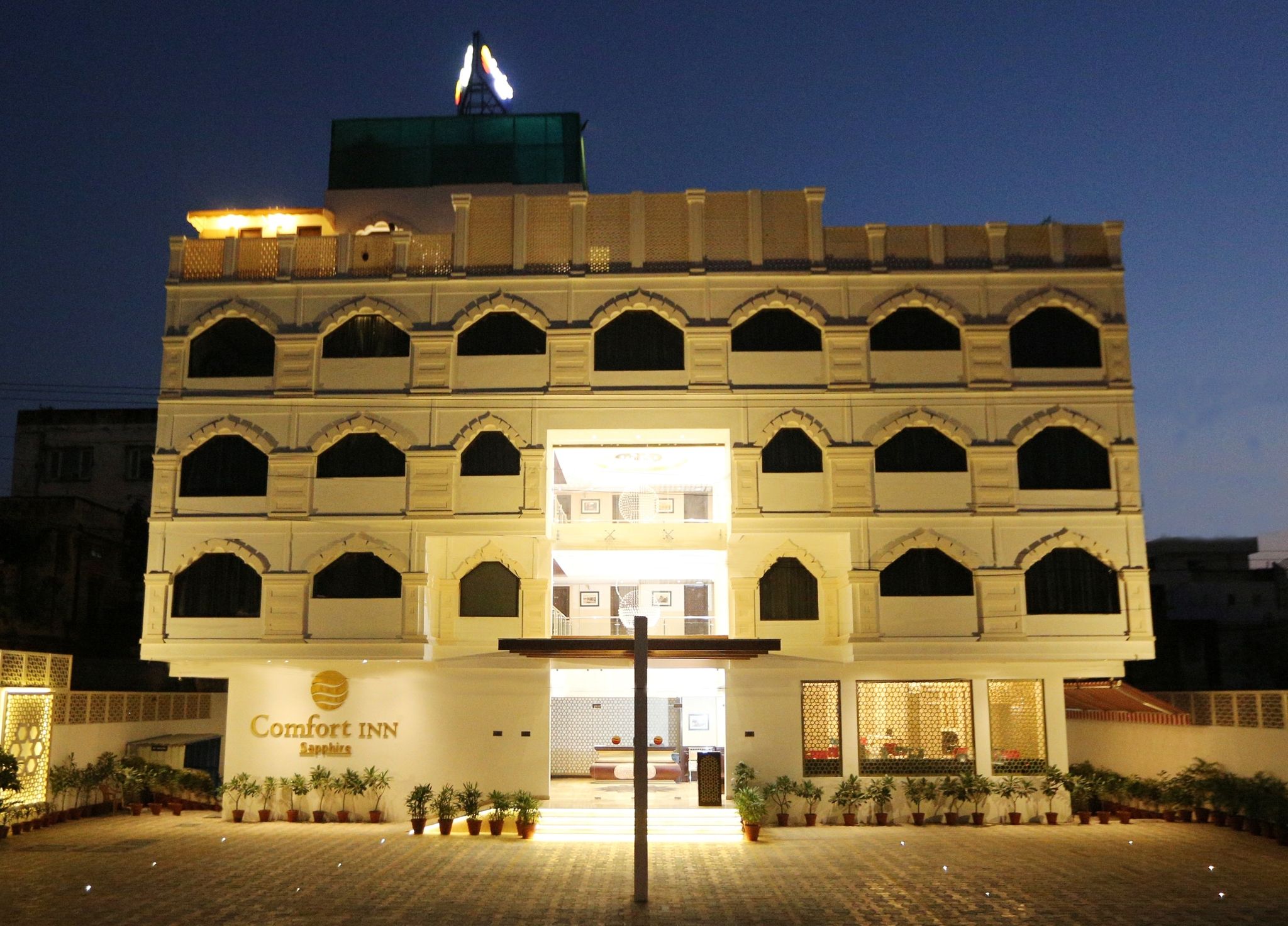 undefined Comfort Inn Sapphire by Inde Hotels 6